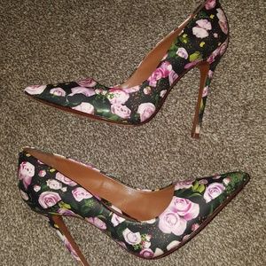 💕SOLD💕 SCHUTZ Floral Heels